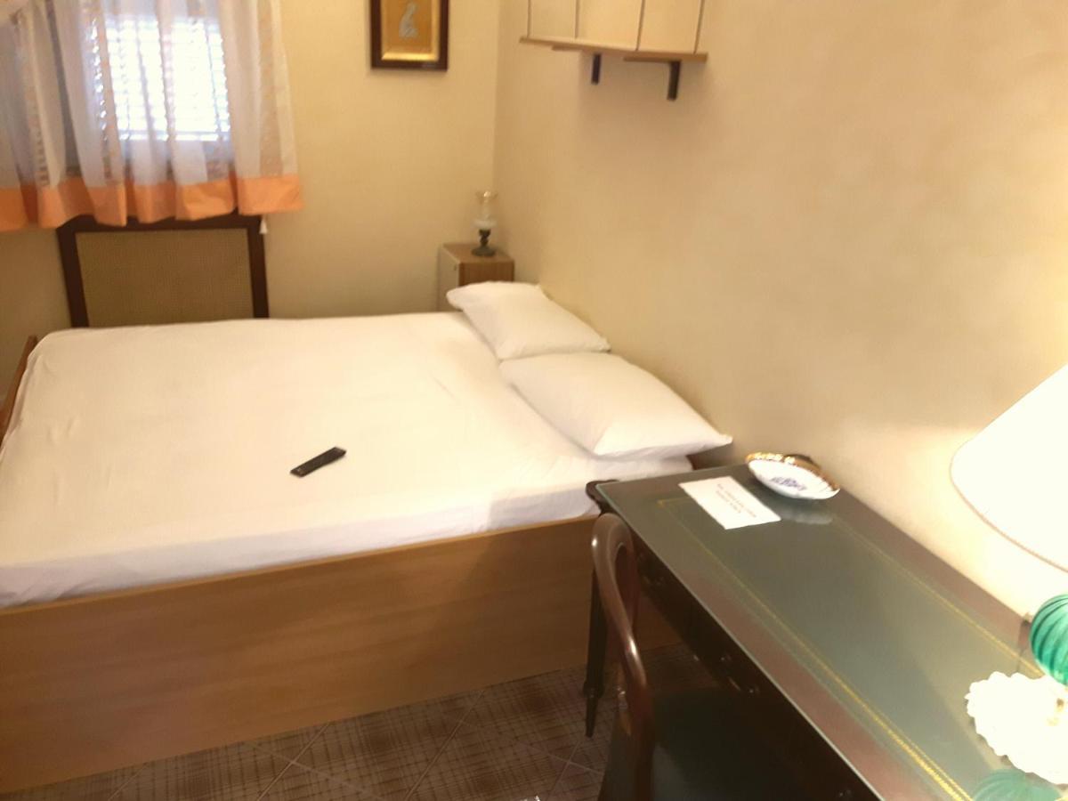 I 13 Cavalieri Guest House Барлетта Екстер'єр фото