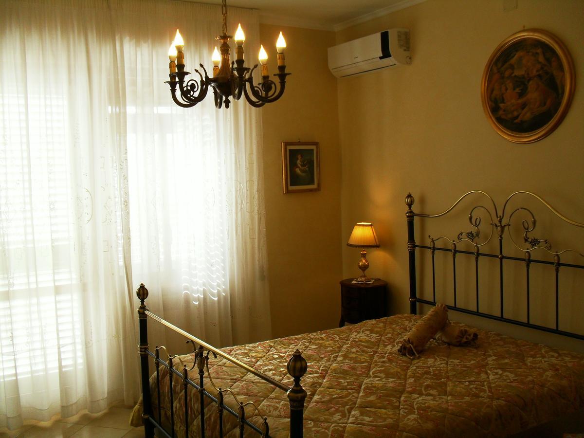 I 13 Cavalieri Guest House Барлетта Екстер'єр фото