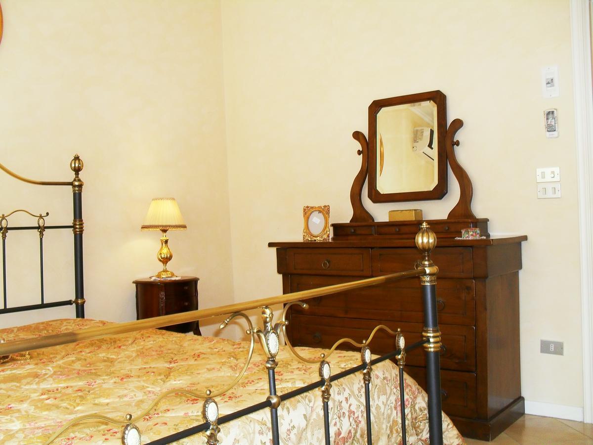 I 13 Cavalieri Guest House Барлетта Екстер'єр фото